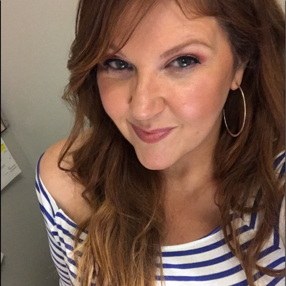 Meet your Posher, Dawne